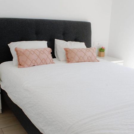Beautiful Condo In Laguna Beach Resort Overlooking Laguna Rosa In Torrevieja With 2 Bedrooms And 2 Bathrooms Exterior foto