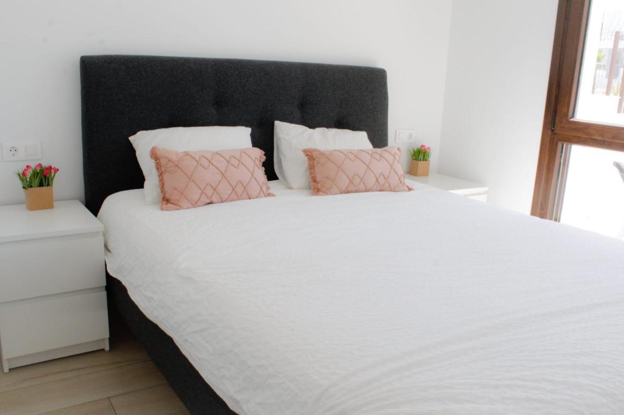 Beautiful Condo In Laguna Beach Resort Overlooking Laguna Rosa In Torrevieja With 2 Bedrooms And 2 Bathrooms Exterior foto