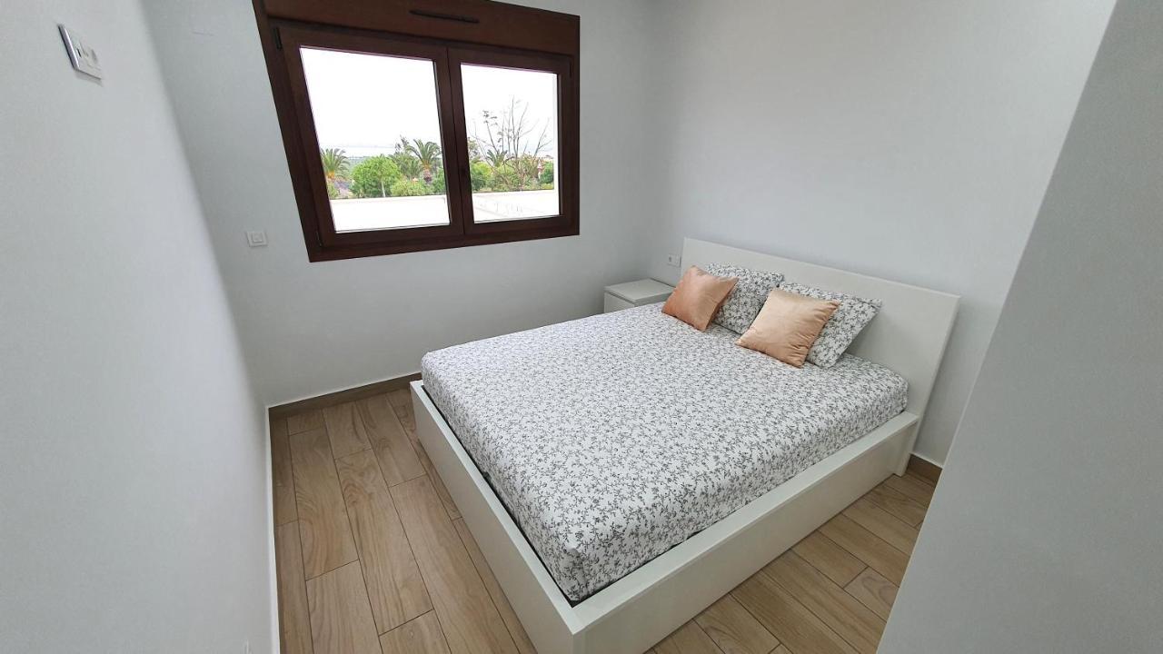 Beautiful Condo In Laguna Beach Resort Overlooking Laguna Rosa In Torrevieja With 2 Bedrooms And 2 Bathrooms Exterior foto